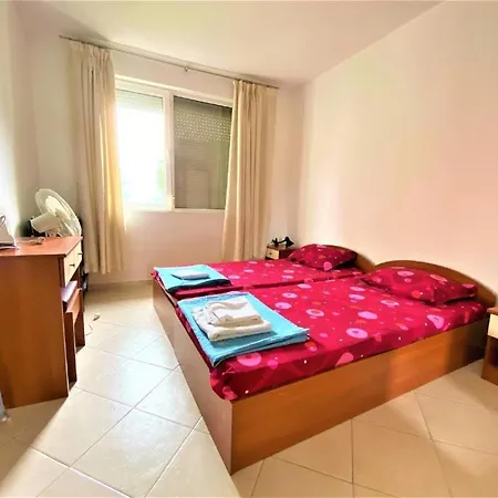 Bravo 5 Apartment *